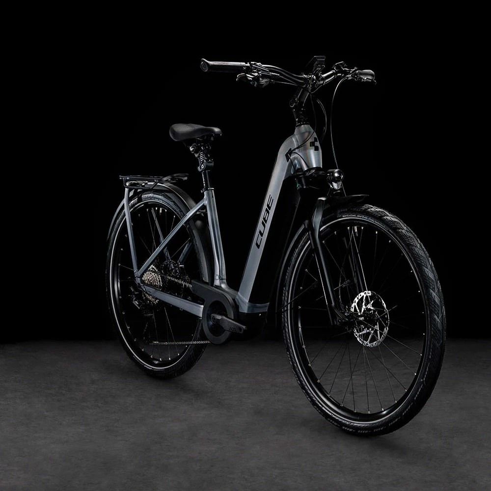 Cube Kathmandu Hybrid SLT 750 Easy Entry Prizmsilver´n´grey 2 Cube Kathmandu Hybrid SLT 750 Easy Entry Prizmsilver´n´grey – Bild 2