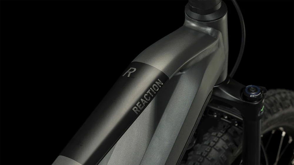 Cube Reaction Hybrid Race 750 Grey´n´metal 2 Cube Reaction Hybrid Race 750 Grey´n´metal – Bild 2
