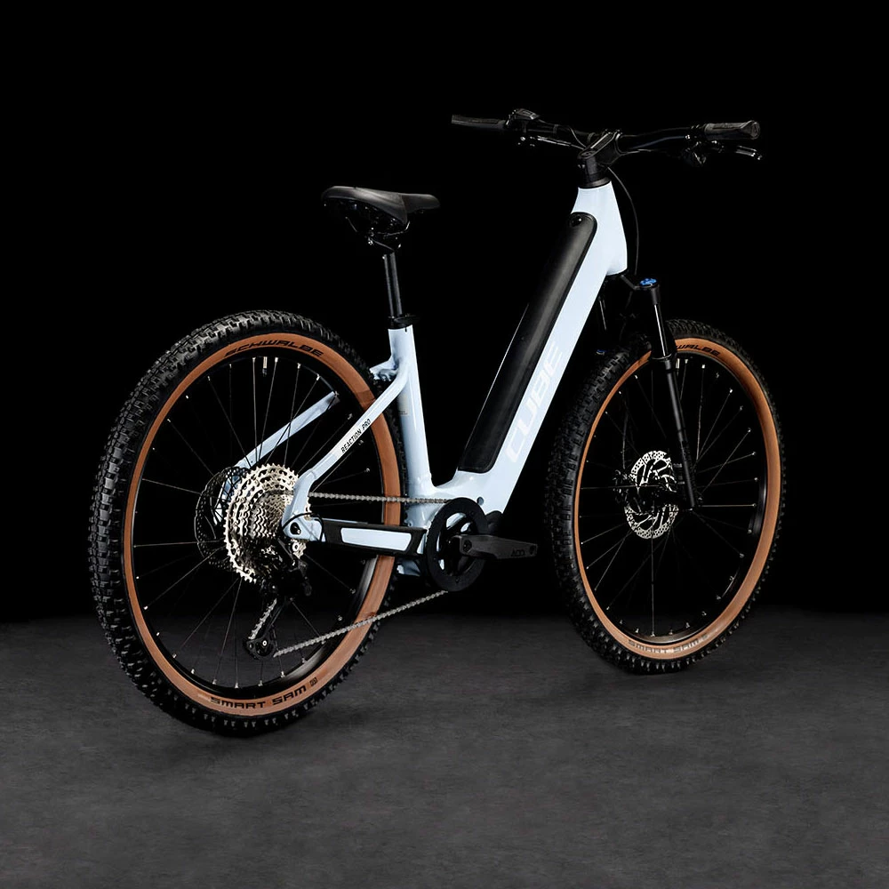 Cube Reaction Hybrid Pro 750 Easy Entry Flashwhite´n´black 2 Cube Reaction Hybrid Pro 750 Easy Entry Flashwhite´n´black – Bild 2